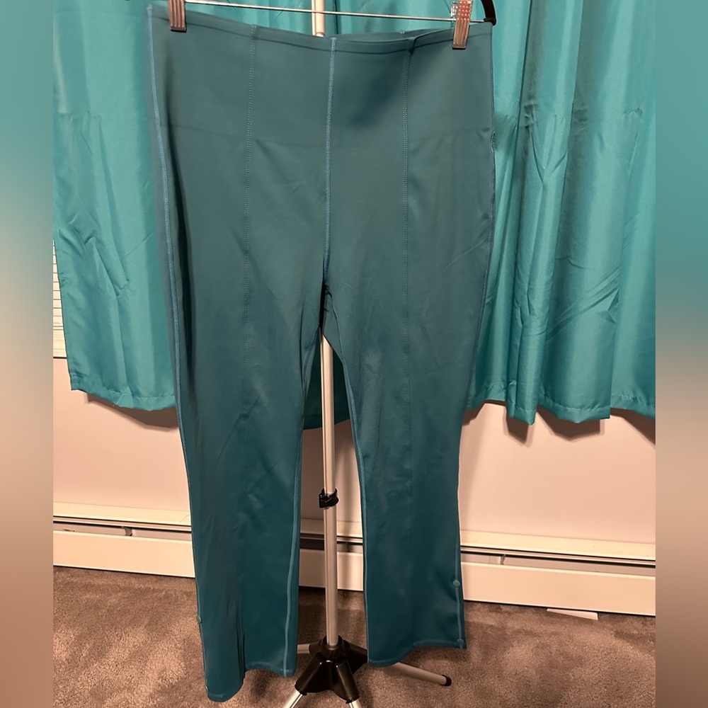 Halara Teal Control Top Adjustable Length Legging… - image 1
